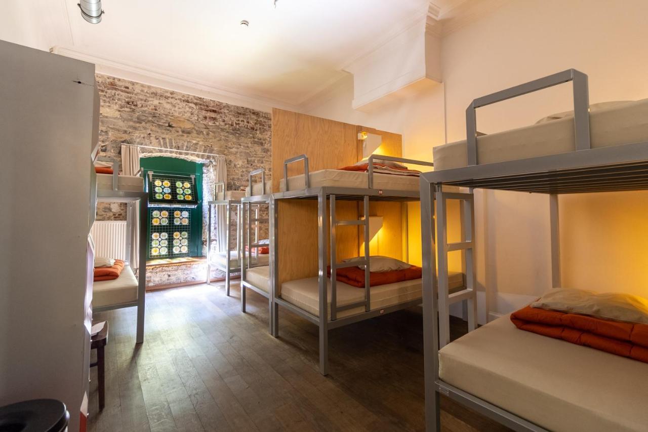 Hostel Uppelink Гент Екстериор снимка